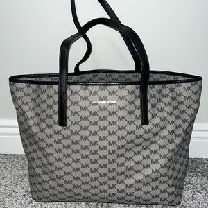 Used gray & black michael kors bag - great condition